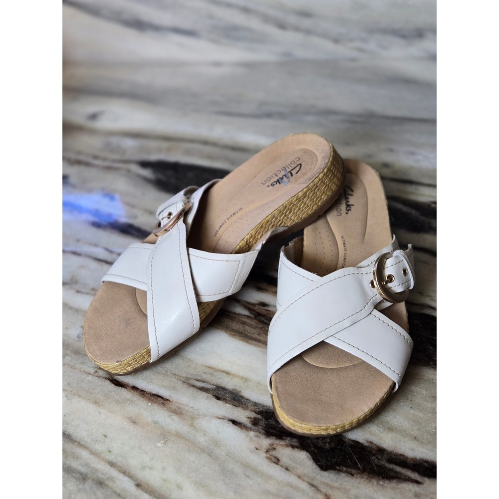 Clarks Collection Womens White Slide Sandals Buckle Wedge Size 9 Wide Minimalist